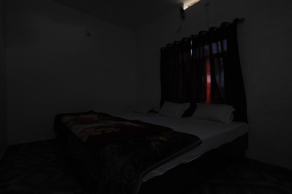 Rama Guest House Бодх-Гая Экстерьер фото